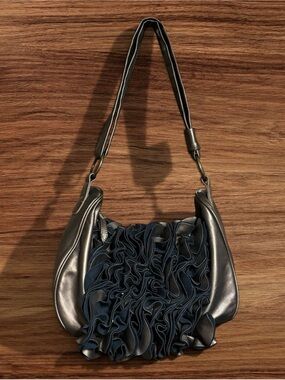 Women’s Jazzd Ruffled Metallic Brown Shoulder Bag